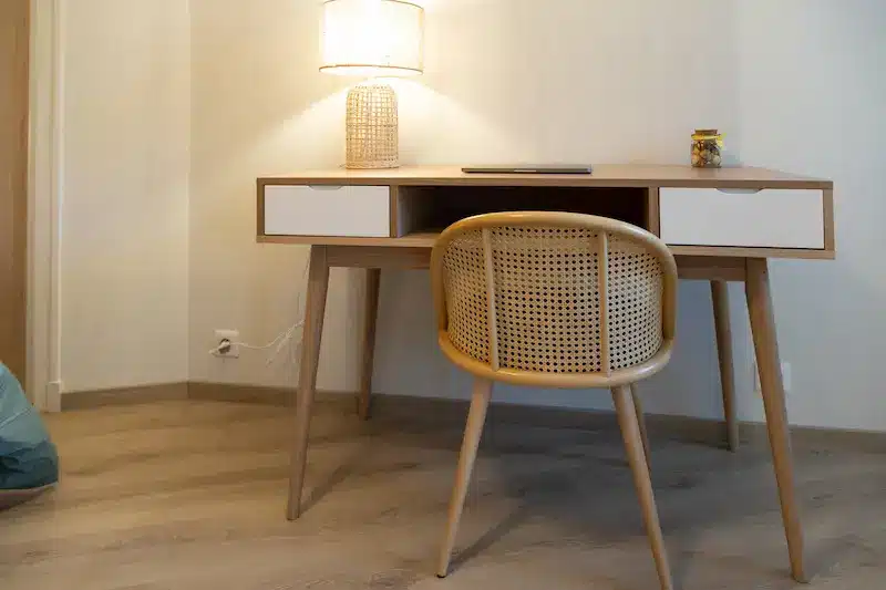 Coin bureau pour télé-travail de l'appartement Le Cocon du Pont Rouge à Aurillac