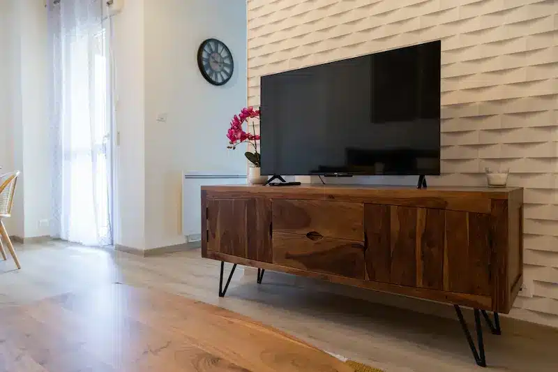 TV Androïd de l'appartement Le Cocon du Pont Rouge à Aurillac